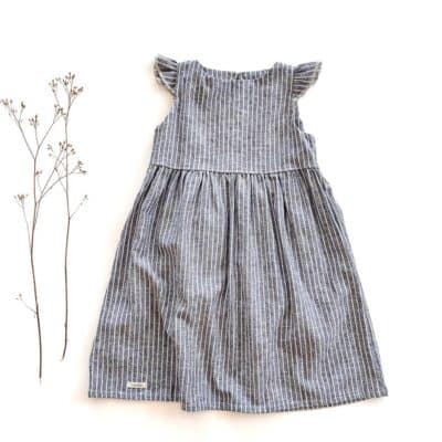 Sofortkauf: Leinenkleid mit Flügelärmeln in Blau Gestreift, Gr. 122/128