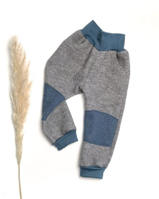 Wollwalkhose für kinder aus schurwolle in grau und blau