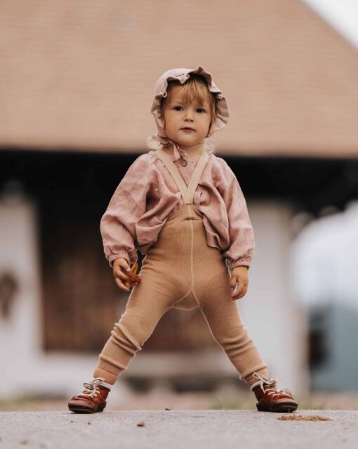 Baby- und Kinder Mädchen Haube mit Rüschen Bonnet Vintage Style