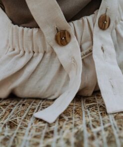 Kinder Leinen Latzhose Saloppette mit Holzknöpfen Jungen Outfit für Taufe, Hochzeit oder Fotoshooting