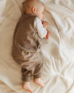 Sommer Schlafsack mit Füßen aus Wollfrottee (Bio Merinowolle)