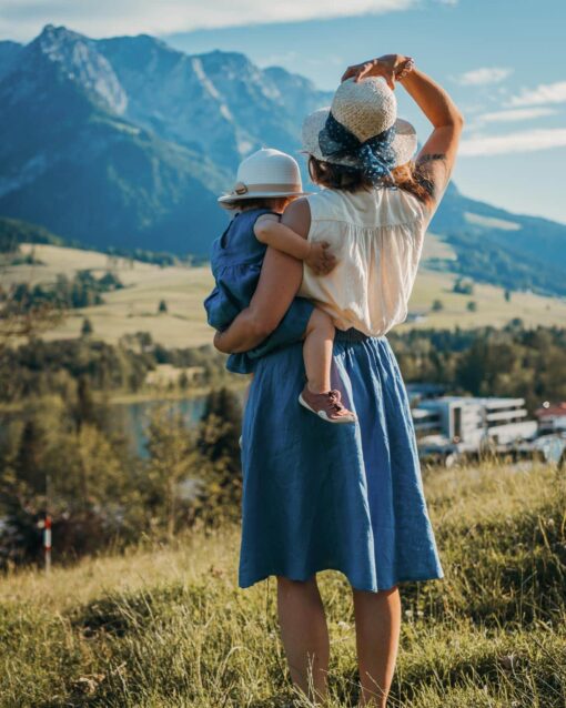 Sommer Mama Rock aus Leinen mit Taschen und Knopfleiste