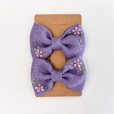 handbestickte Haarschleifen 2er-Set – Lavendel "Blütentraum"