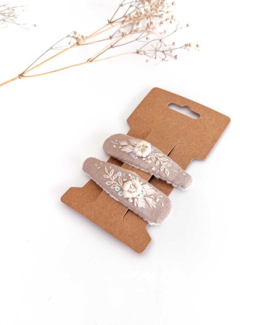 handbestickte Haarspangen 2er-Set – Sand "Ivory" – Bild 2