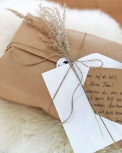 wollwalkkleidung als geschenk zur geburt, geburtstagsgeschenk oder weihnachtsgeschenk für kinder