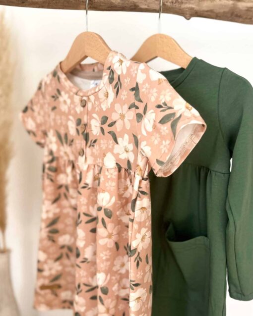 Nachhaltiges Kurzärmliges Mädchen Kleid aus weichem Bio Baumwolljersey für Kinder und Babys