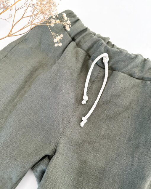 Bermuda Sommer Shorts für Jungen und Mädchen aus 100% gewaschenem Leinen - mit Kordel