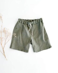 Bermuda Sommer Shorts für Jungen und Mädchen - knielange kurze Hose aus gewaschenem Leinen -