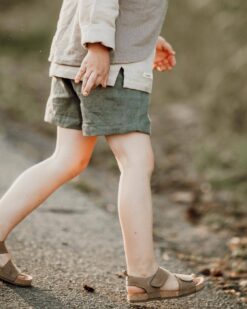 Leinenshorts für Kinder und Babys - kurze Kinderhose für den Sommer aus Leinen