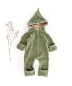 Baby Wollfleece Overall aus Bio Merinowolle - temperaturausgleichender Fleece Anzug mit Reißverschluss in Salbei / Sage