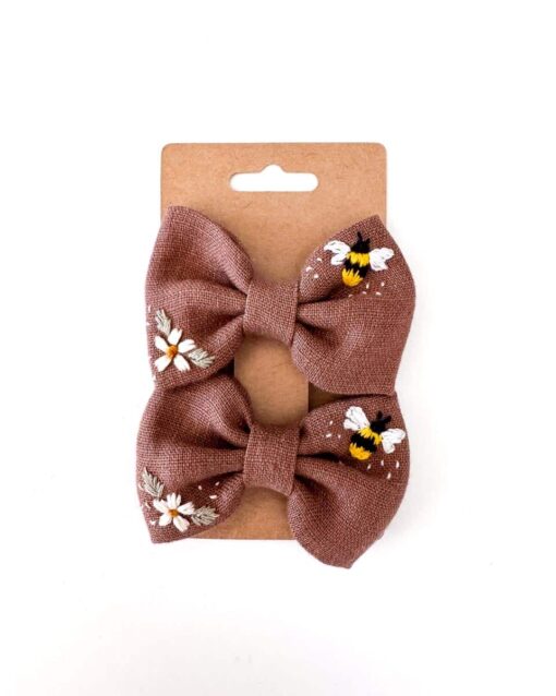 handbestickte Haarschleifen 2er-Set – Schoko "Bienchen"