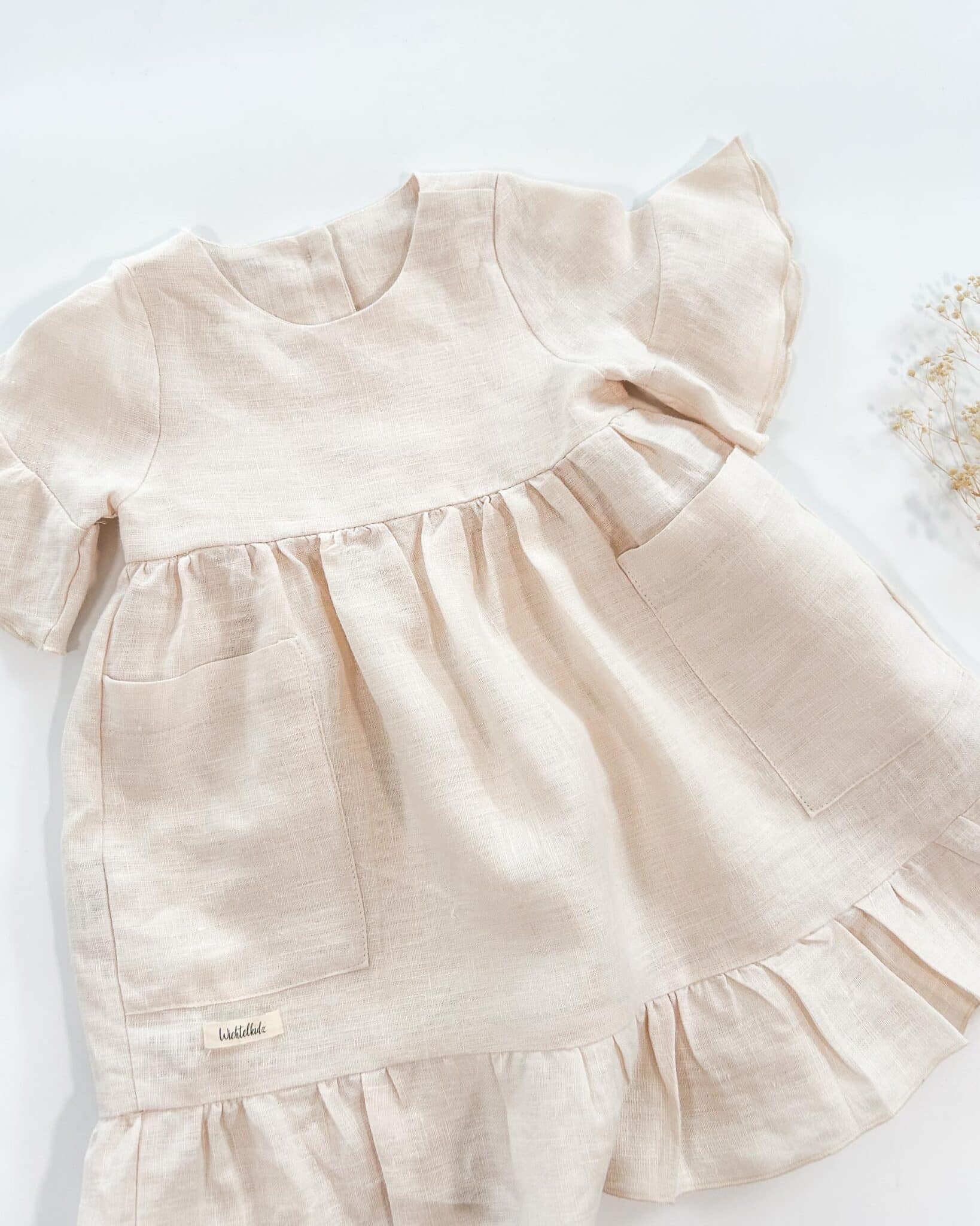 Sofortkauf: Mädchen Volantkleid aus Leinen in Wollweiß, Gr. 86/92 – Bild 4