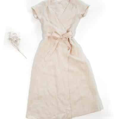 Sofortkauf: wandenlanges Damen Wickelkleid aus Leinen in Wollweiß, Gr. S (34/36)