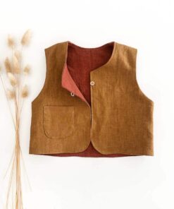 Baby Kinder Gilet / Weste aus Leinen. Handgefertigt, nachhaltig und in Bayern aus natürlichen Materialien hergestellt.