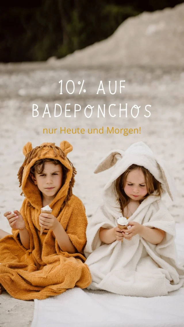 10% AUF UNSERE BADEPONCHOS💦
Nur heute und Morgen! 
 Wir brauchen Platz und der Ferienbeginn kommt wie gerufen für eine kleine Blitz-Aktion. Heute und morgen schenken wir euch 10% Rabatt auf alle Ponchos! Jetzt zur Urlaubszeit sind sie einfach perfekt. 
 Schnell nach dem Baden hineinkuschelnd und einfach während dem nächsten Abenteuer kinderleicht trocken werden☀️ 
Jetzt entdecken auf www.wichtelkidz.de
 Wir sind neugierig! Welcher Poncho ist euer Favorit - Hase, Bär, Fuchs oder Löwe? 
Nur solange der Vorrat reicht! Die Lieferzeit liegt bei 1-3 Werktagen ab Zahlungseingang. 
~
Video: @sophia_brodehl_photography 

#wichtelkidz #badeponcho #nachhaltigekinderkleidung #familienzeit #mamasein #slowfashionkids #poncholiebe
#löwenponcho #fuchsponcho #foxponcho #hasenponcho #bärenponcho #badeponcho #kinderponcho #babyponcho #kapuzenponcho #kapuzenhandtuch #accessoiresfürbabys #urlaubmitkindern #badenmitkindern #familienurlaub #badehandtuch #tierponchos #nachhaltigekindermode #handmadeshop #baby2024 #naturkinder #naturkind  #madeinmunich #mamabusiness