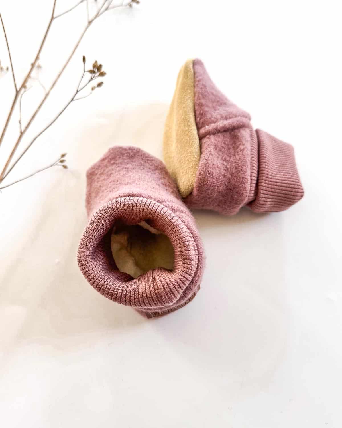 Sofortkauf: gefütterte Wollwalk Schuhe in Altrosa mit Naturleder Sohle, Gr. 18-19 – Bild 3