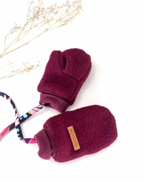 Sofortkauf: gefütterte Wollwalk Handschuhe in Beere mit Band, Gr. 2 (3-4 Jahre) – Bild 2