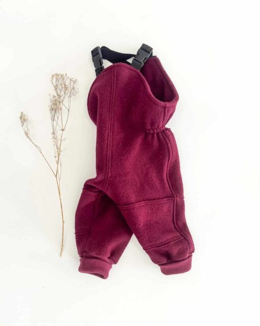 Sofortkauf: Walk-Latzhose Beere mit Knie- und Po-Verstärkung, Gr. 80/86 – Bild 2