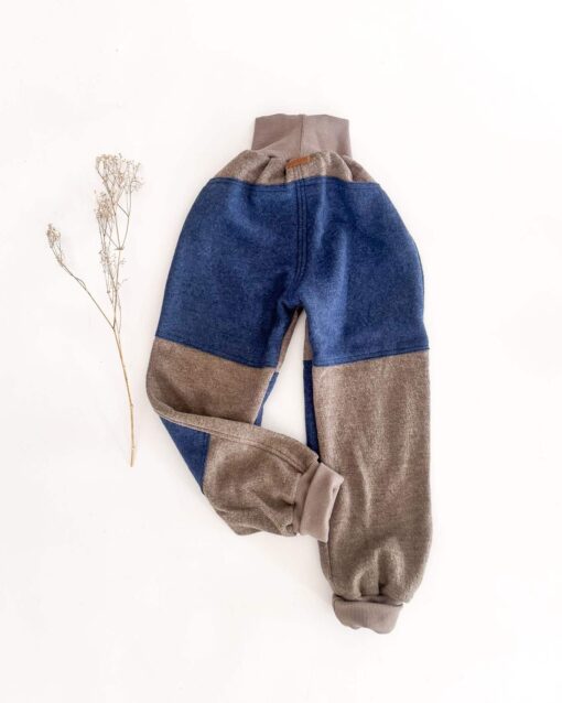 Sofortkauf: Merino Walkhose in Taupe mit Po- und Knie in Jeansblau, Gr. 128/134 – Bild 3