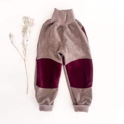 Sofortkauf: Merino Walkhose in Taupe mit Po- und Knie in Beere, Gr. 104/110