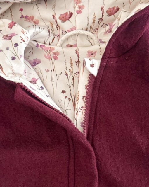 Sofortkauf: Walkoverall in Merino Beere mit Umschlagbündchen und Reißverschluss, Gr. 56/62 – Bild 2