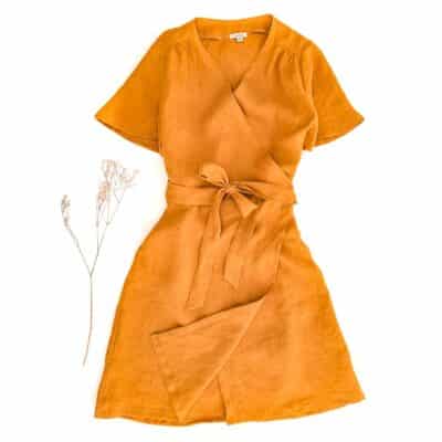 Sofortkauf: knielanges Damen Wickelkleid aus Leinen in Senf, Gr. M (38/40)