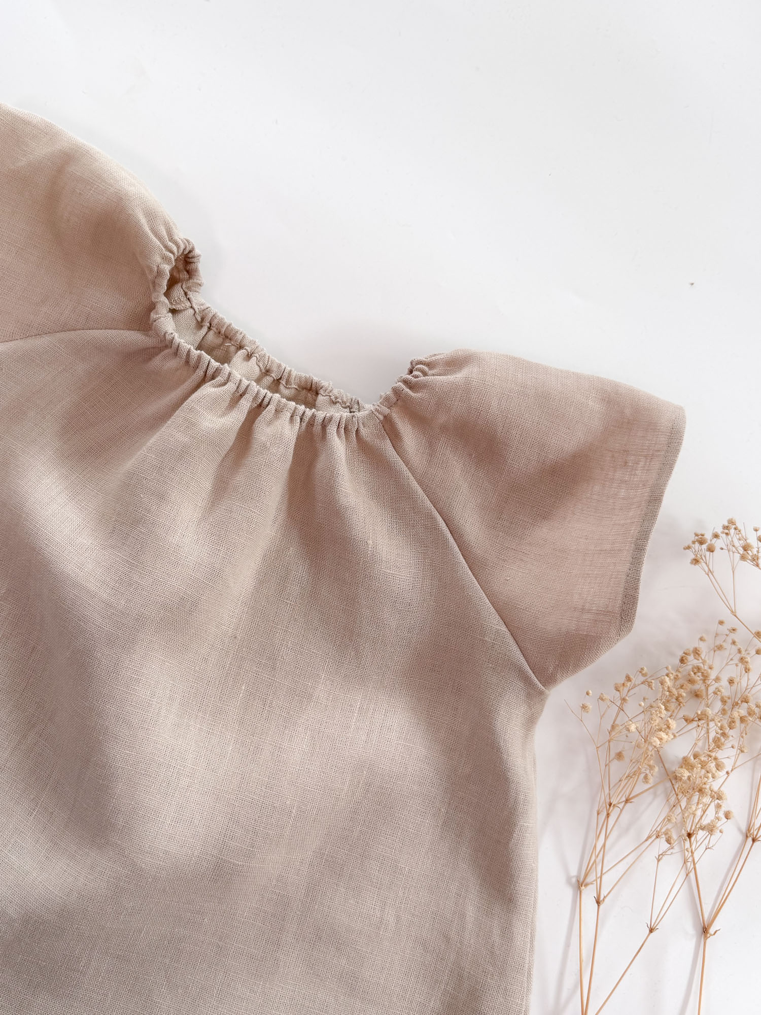 Sofortkauf: Leinenbluse kurzarm in Sand, Gr. 98/104 – Bild 4