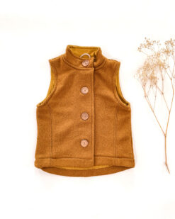 Sofortkauf: Merino-Walkweste mit Holzknöpfen in Senf/Senf, Gr. 98/104
