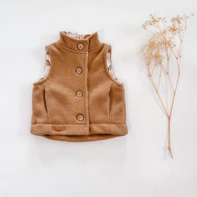 Sofortkauf: Walkweste mit Reißverschluss in Camel/Brownbow, Gr. 74/80