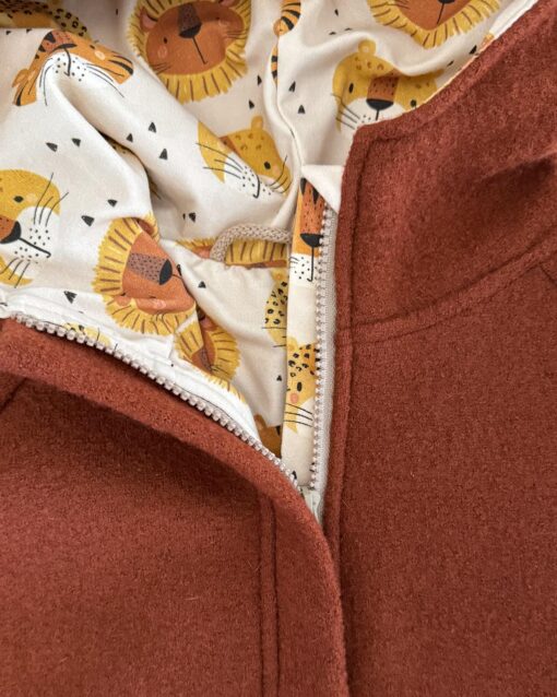 Sofortkauf: Walkjacke in Rost mit Reißverschluss und Taschen, Gr. 110/116 – Bild 2