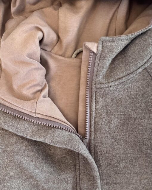 Sofortkauf: Merino-Walkjacke Taupe mit Reißverschluss und Taschen, Gr. 104/110 – Bild 2