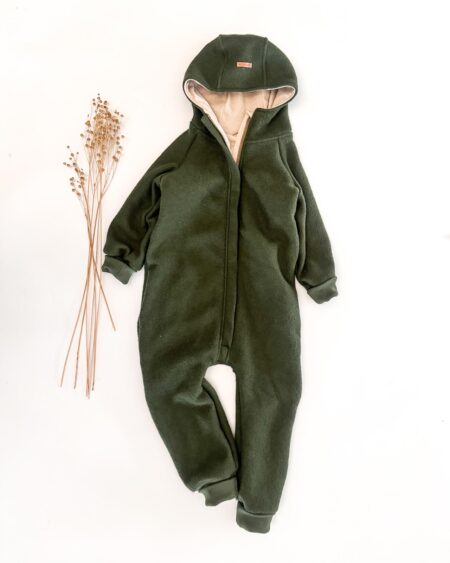 Sofortkauf: Overall in Tanne mit Reißverschluss und Wolljersey Futter, Gr. 110/116