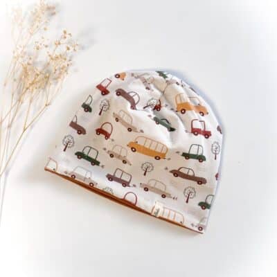 Sofortkauf: Wende-Beanie Zimt/Chasing Cars, Gr. 50-52 (2-4 Jahre)