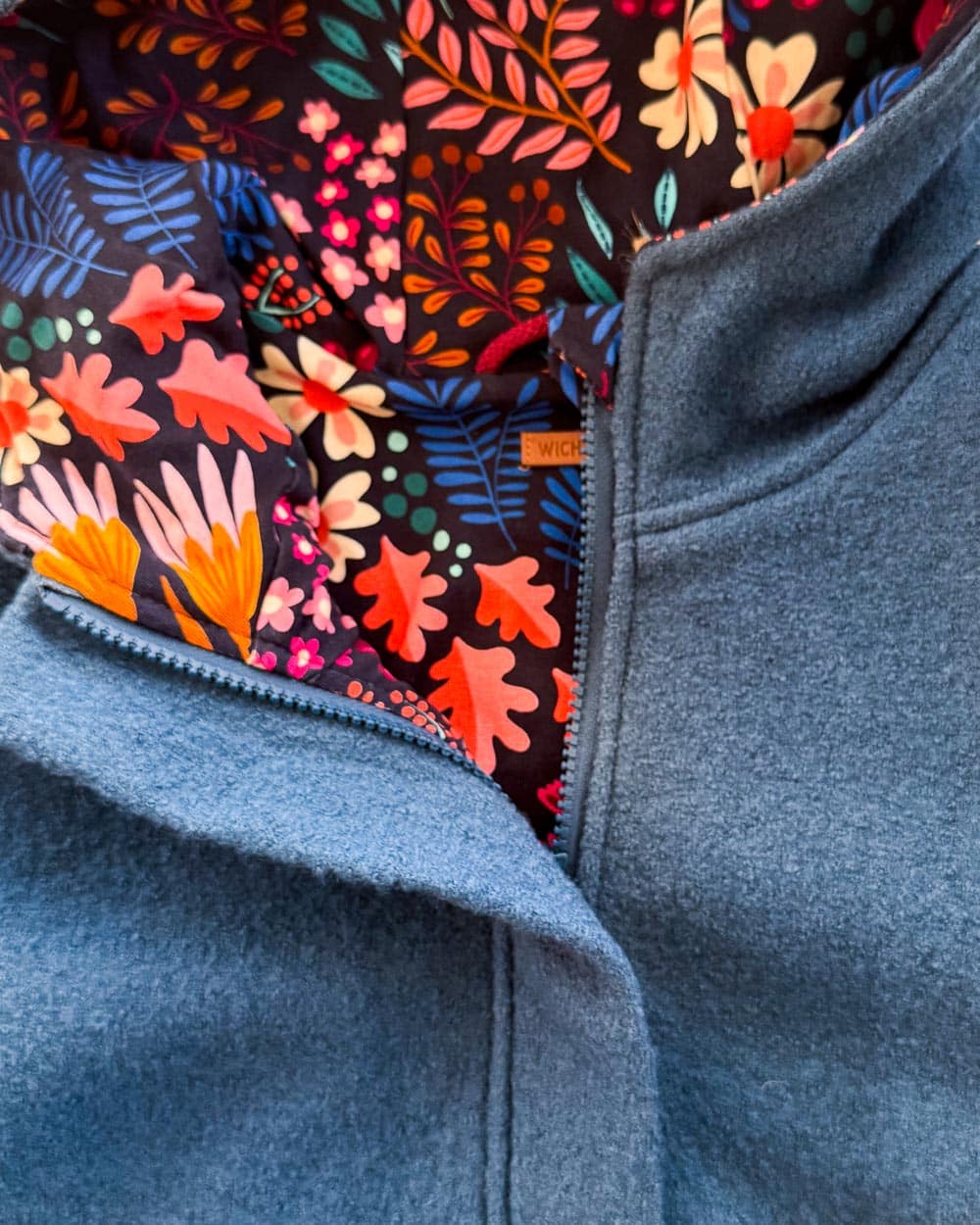 Sofortkauf: Damen Walkmantel mit Reißverschluss - Rauchblau/Flowerfield komplett gefüttert, Gr. M (38/40) – Bild 5