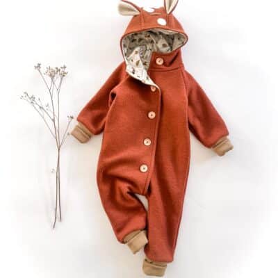 Sofortkauf: Merinowalk Overall mit Holzknöpfen und Reh in Rost/Herbstwald, Gr. 86/92