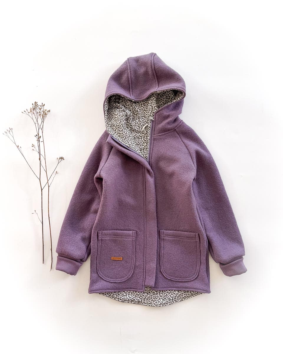 Sofortkauf: Walkjacke mit Reißverschluss in Lila/Leoprint, Gr. 134/140