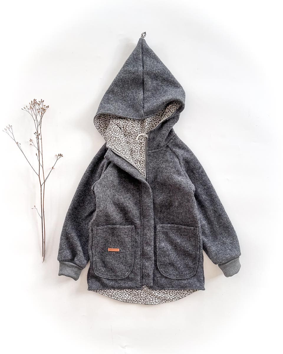 Sofortkauf: Walkjacke mit Reißverschluss in Anthrazit/Leoprint, Gr. 128/134