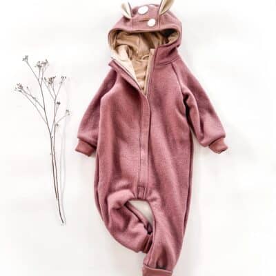 Sofortkauf: Walkoverall mit Reißverschluss und Reh in Altrosa/Sand Uni, Gr. 98/104