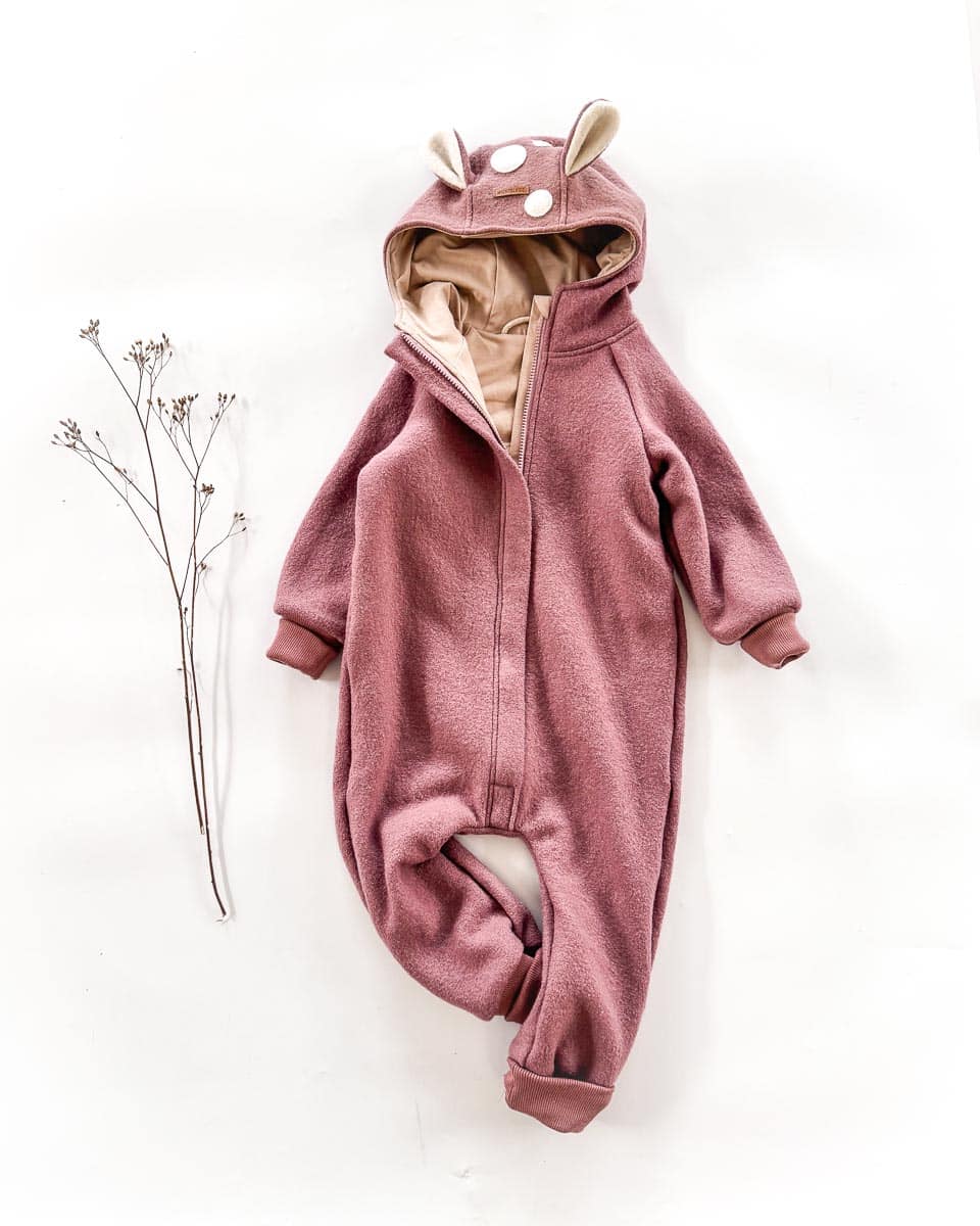 Sofortkauf: Walkoverall mit Reißverschluss und Reh in Altrosa/Sand Uni, Gr. 98/104