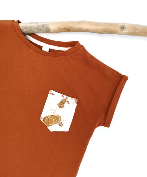 handmade kindershirt mit Tasche aus gots zertifizierter bio-baumwolle