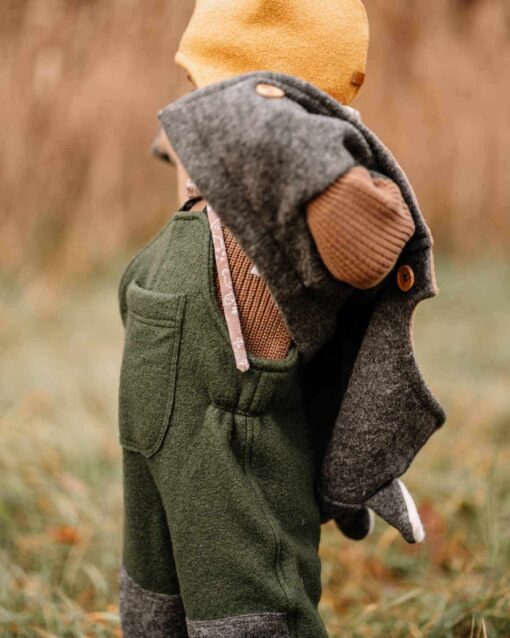 Wollwalk Latzhose für kinder und Babys mit Gummizug für guten Sitz und wohlige Wärme