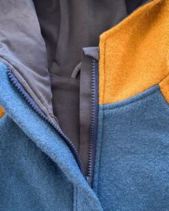 Alternative view of Sofortkauf: Colorblock Walkjacke mit runder Kapuze, Gr. 116/122 Rauchblau/Senf/Lila