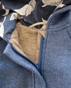 Alternative view of Sofortkauf: Merinowalk Overall in Jeansblau mit Wolljersey-Futter Sand Meliert und Kapuze Wale, Gr. 62/68