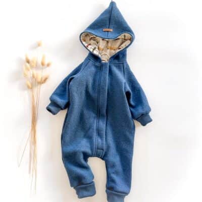 Sofortkauf: Walkoverall mit Reißverschluss in Rauchblau/Chasing Cars, Gr. 68/74