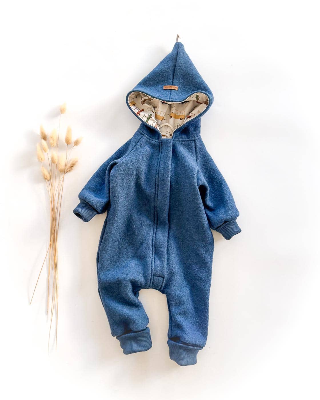 Sofortkauf: Walkoverall mit Reißverschluss in Rauchblau/Chasing Cars, Gr. 68/74