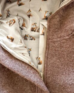 Alternative view of Sofortkauf: Walkoverall in Schlamm/Fuchsliebe mit Umschlagbündchen und Reißverschluss, Gr. 86/92