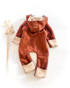 Sofortkauf: Walkoverall in Rost/Sand Uni mit Umschlagbündchen und Holzknöpfen, Gr. 68/74